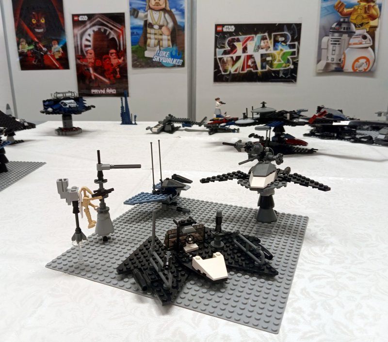 foto Kompletujeme STAR WARS 10503