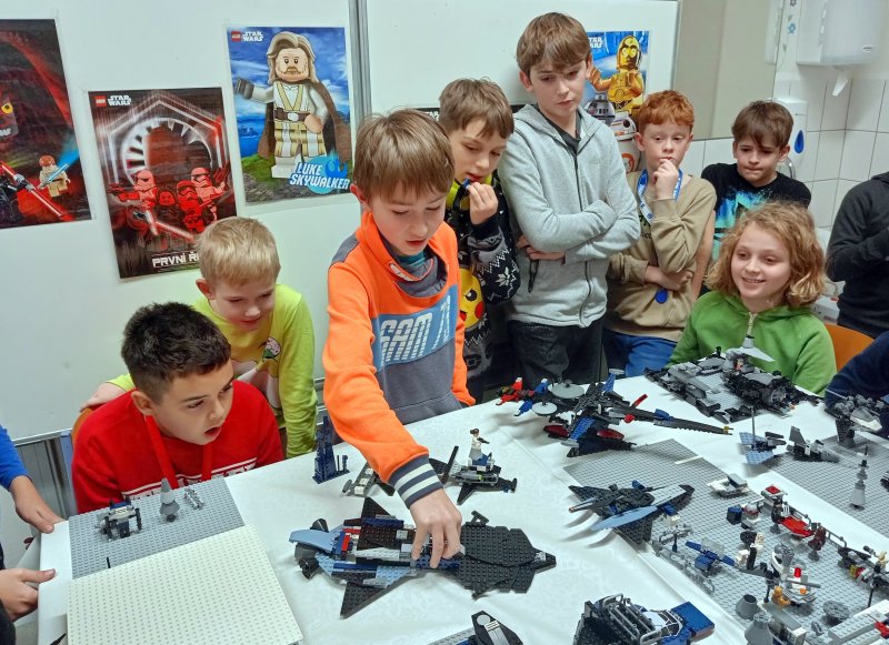 foto Kompletujeme STAR WARS 10539