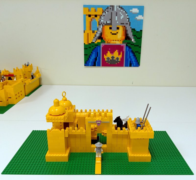 foto PRVNÍ LEGO HRADY ze 70. let 10902