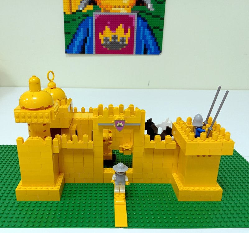 foto PRVNÍ LEGO HRADY ze 70. let 10912