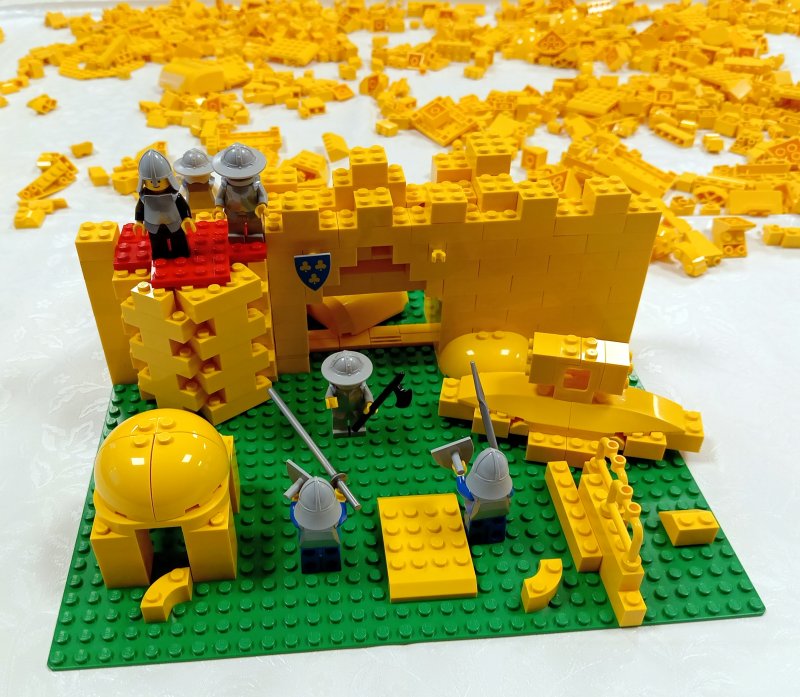 foto PRVNÍ LEGO HRADY ze 70. let 10919