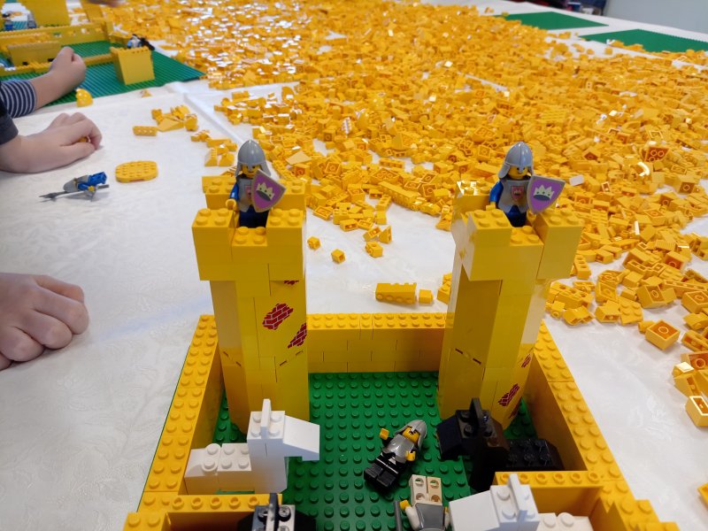 foto PRVNÍ LEGO HRADY ze 70. let 10930