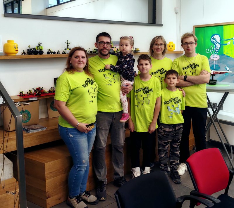 foto KOSTKY MEZI OBRAZY VI. Star Wars + Svítící vesmír 14372