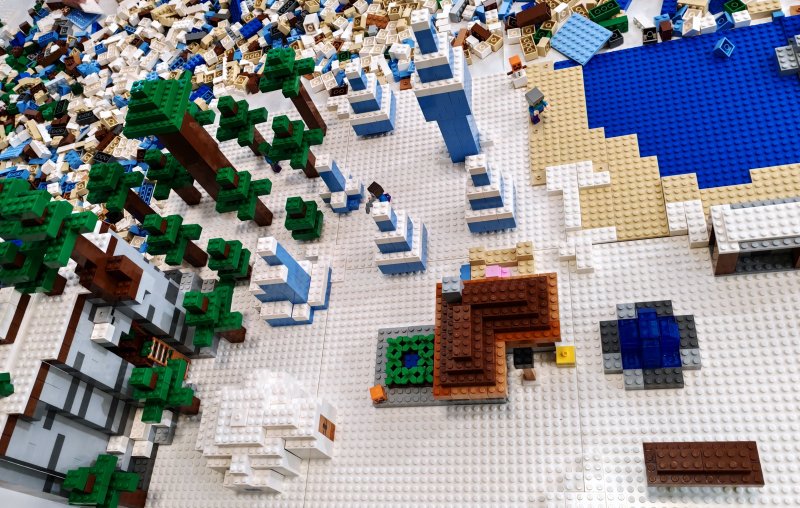 foto KOSTKY MEZI OBRAZY IX. Minecraft Winter + Frozen 19211