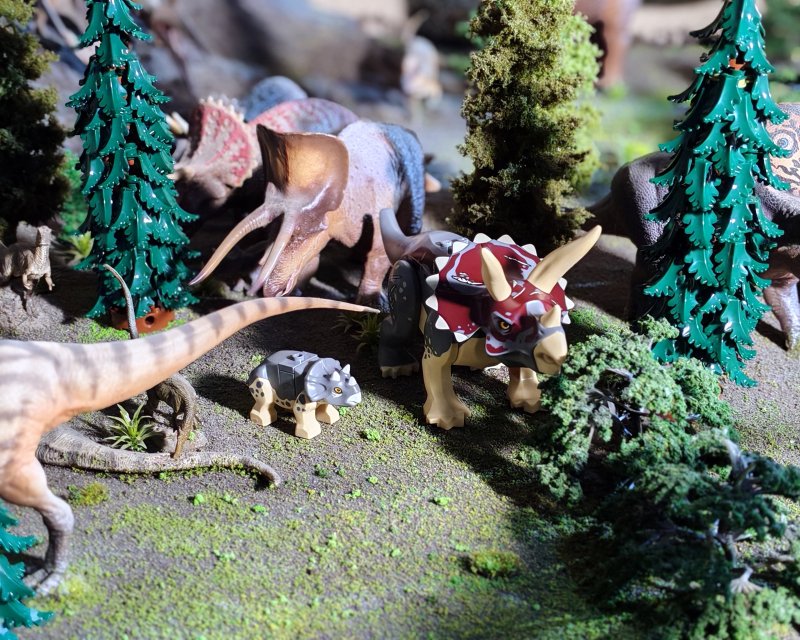 foto Kostkování mezi DINOSAURY 19283