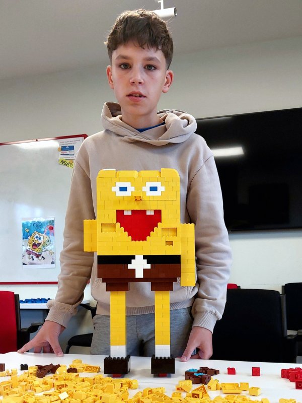 foto Tvoříme sochu SPONGEBOBA 19691